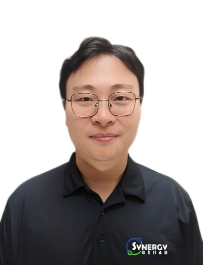 Lindon Wu Headshot